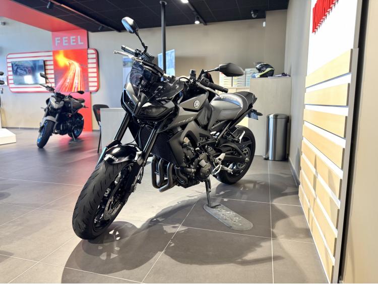 YAMAHA MT-09 ABS