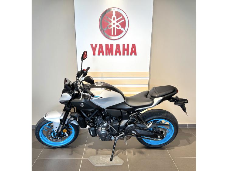 YAMAHA MT-07 (47.5CV)