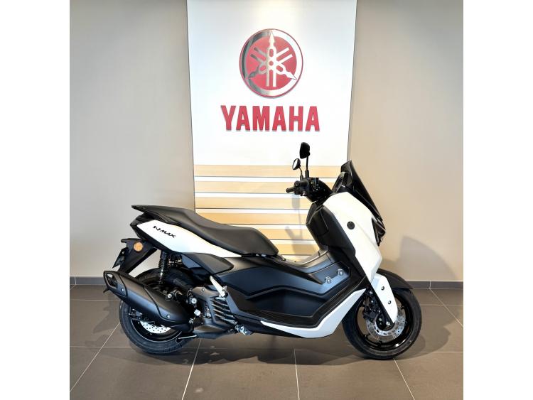 YAMAHA NMAX 125