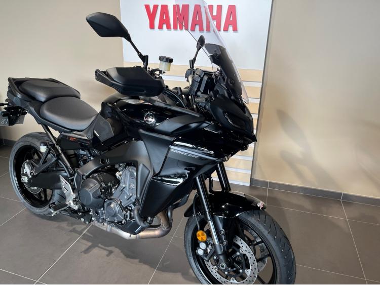 YAMAHA TRACER 9