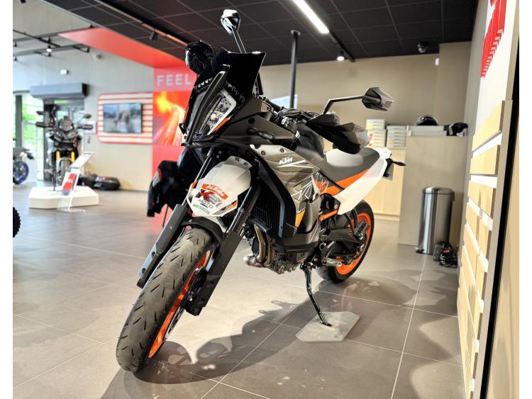 KTM 890 SMT