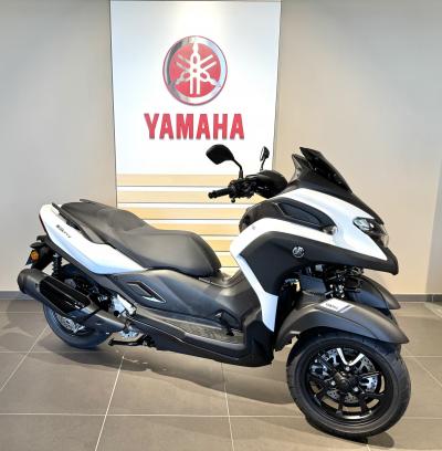 YAMAHA TRICITY 300