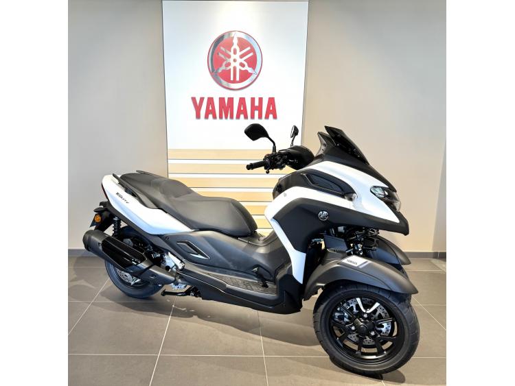 YAMAHA TRICITY 300